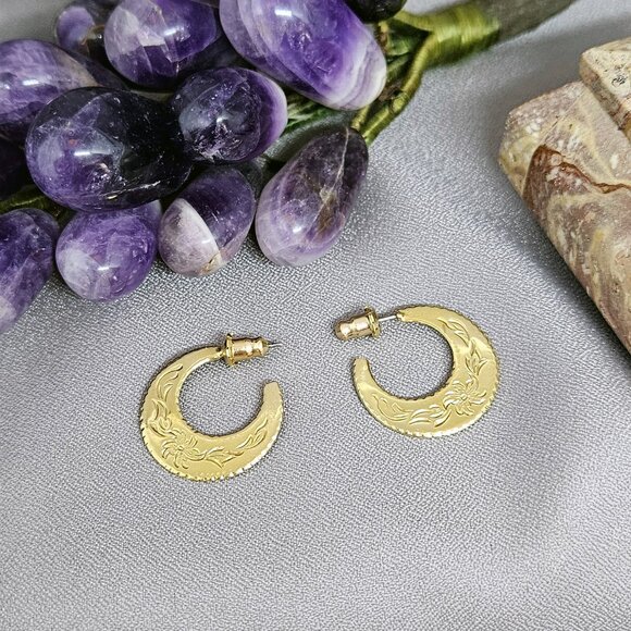 Vintage Small Hoops, Gold Plated Posts w/ stamped Floral Print on one side- 7/8" - Picture 5 of 5